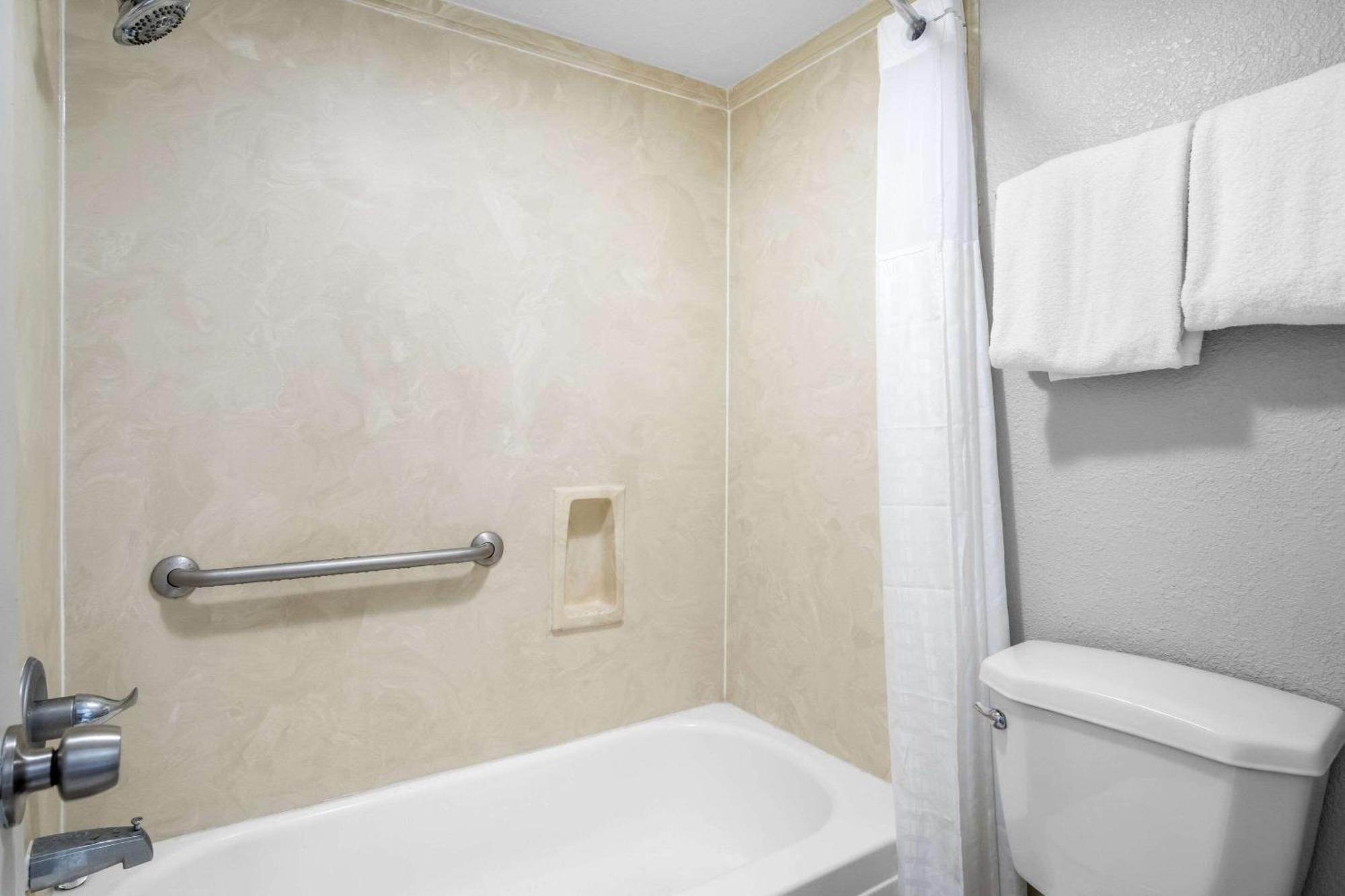 ווייקו Rodeway Inn מראה חיצוני תמונה