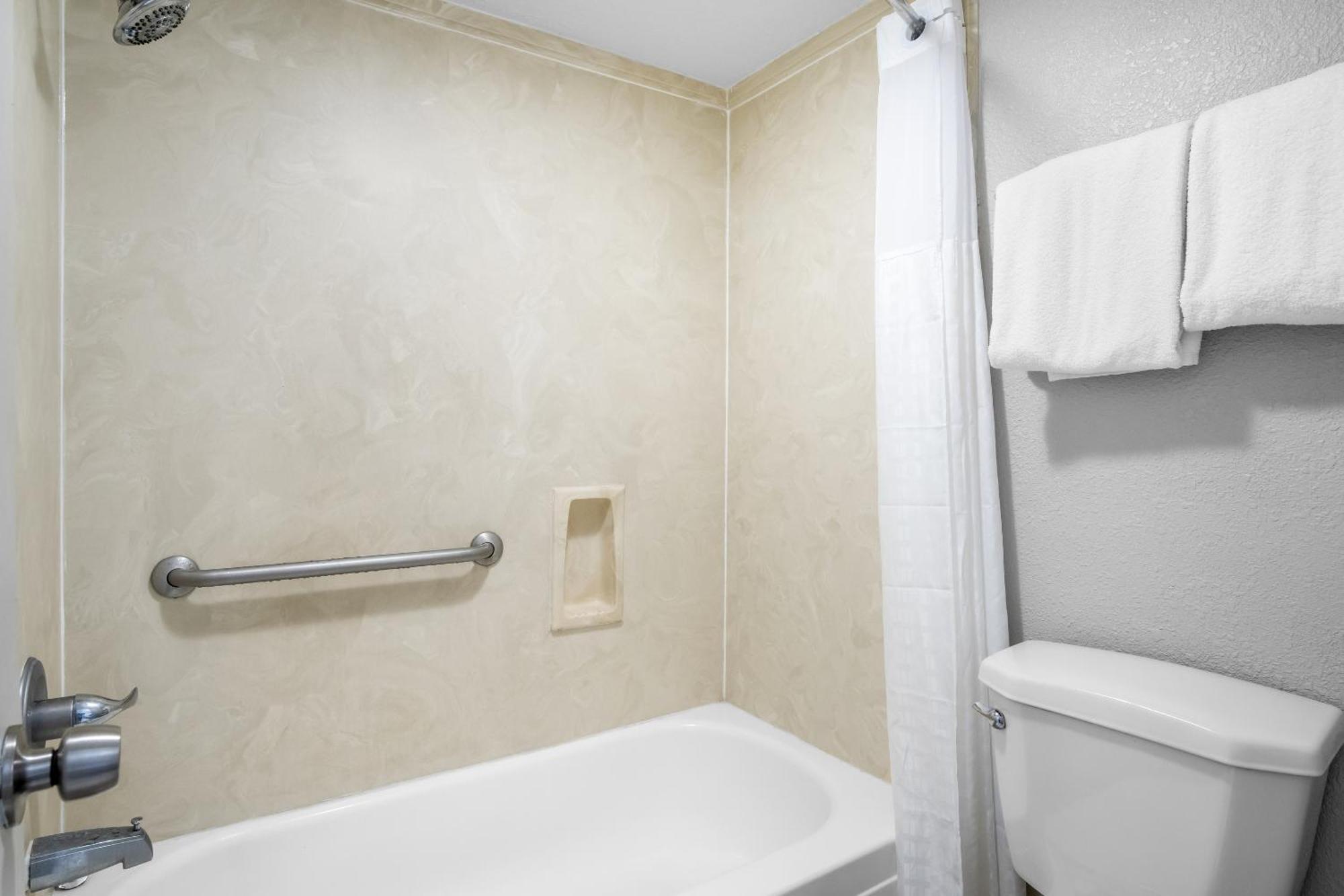 ווייקו Rodeway Inn מראה חיצוני תמונה